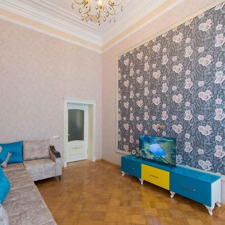 Stay Inn Lovely City Center Apartment Baku Exterior photo