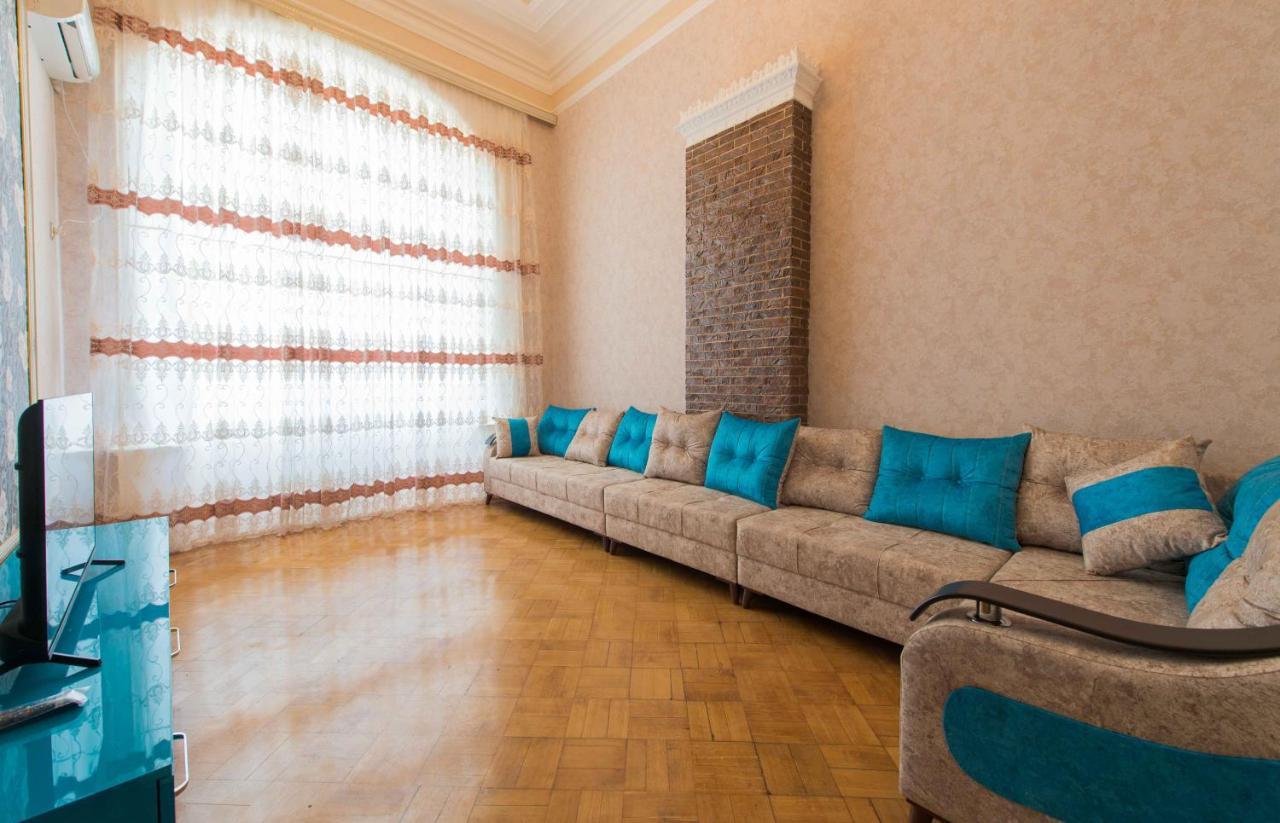 Stay Inn Lovely City Center Apartment Baku Exterior photo